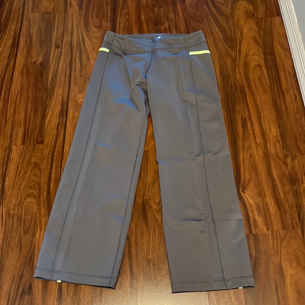 Lululemon yoga pants